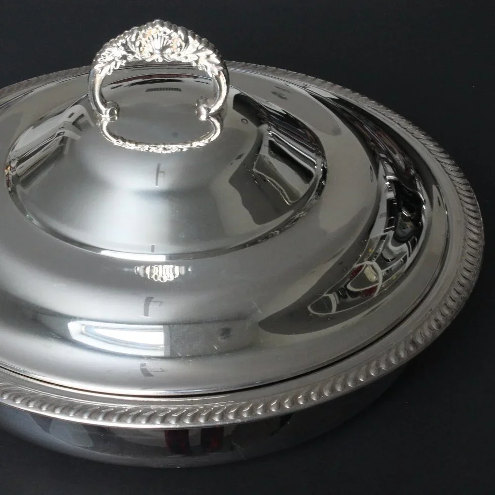 [RIDEAU PLATE] Lidded Silver Serving Tray with and Glass Dish - Picture 5 of 17